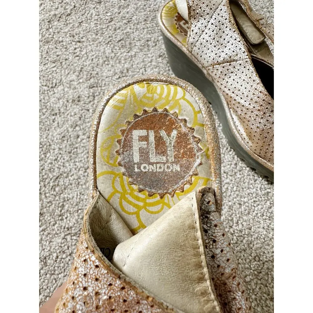 Fly London Yala Perforated Leather Sandal Size EU 39 US 8/8.5